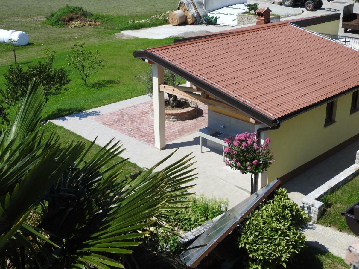Turisticna Kmetija Pri Rebkovih Apartment Ajdovščina Exterior foto